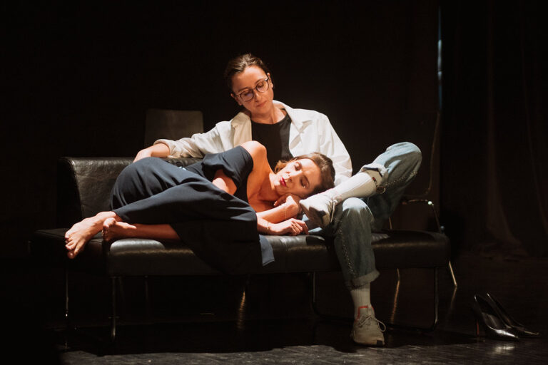 Wyindywidualizowani - Tomasz Rytwiński - Zajęcia teatralne dla dorosłych - Centrum Kultury Agora Wrocław